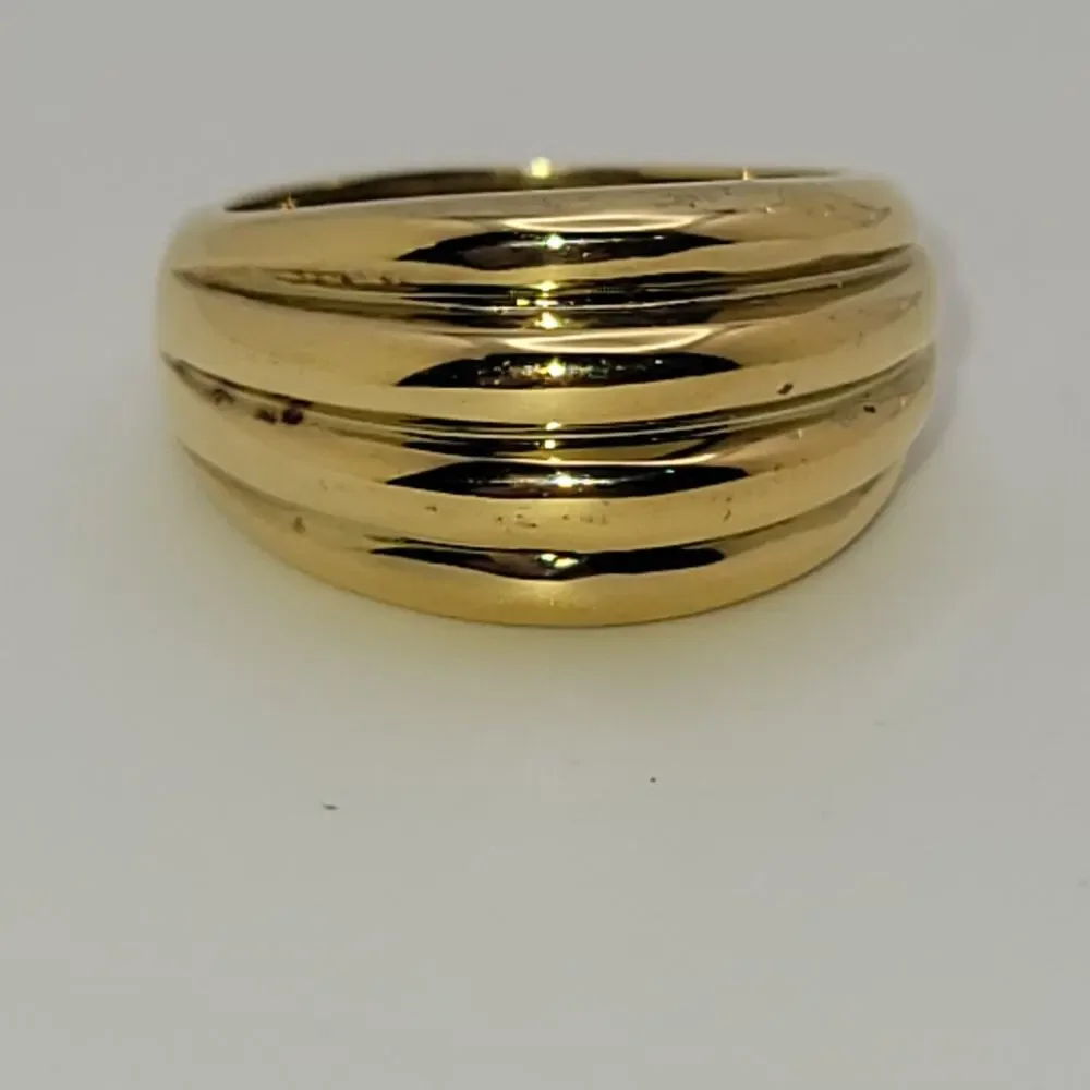 Avon Dome Shaped Gold-tone Ring Size 7 New Old Stock